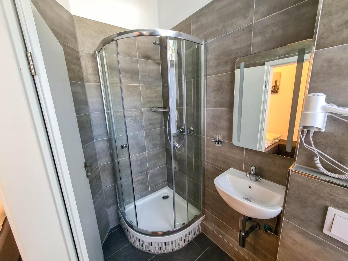 Homesuites Mikroapartments Бремен Екстериор снимка
