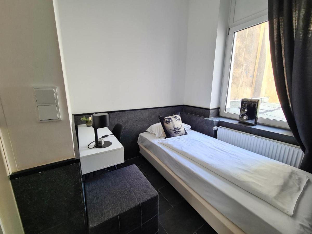 Homesuites Mikroapartments Бремен Екстериор снимка